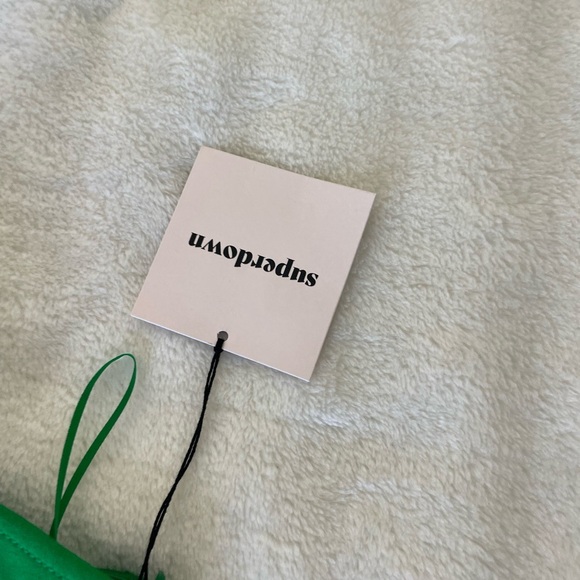 Superdown Nava Vibrant Green One-Shoulder Dress - Picture 9 of 14